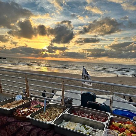 Surf Camp San Sebastian Partyhostel Aia エクステリア 写真